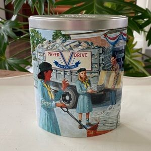 Vintage Girl Scout Collectible Cookie Tin. 2004 Ashton Farms